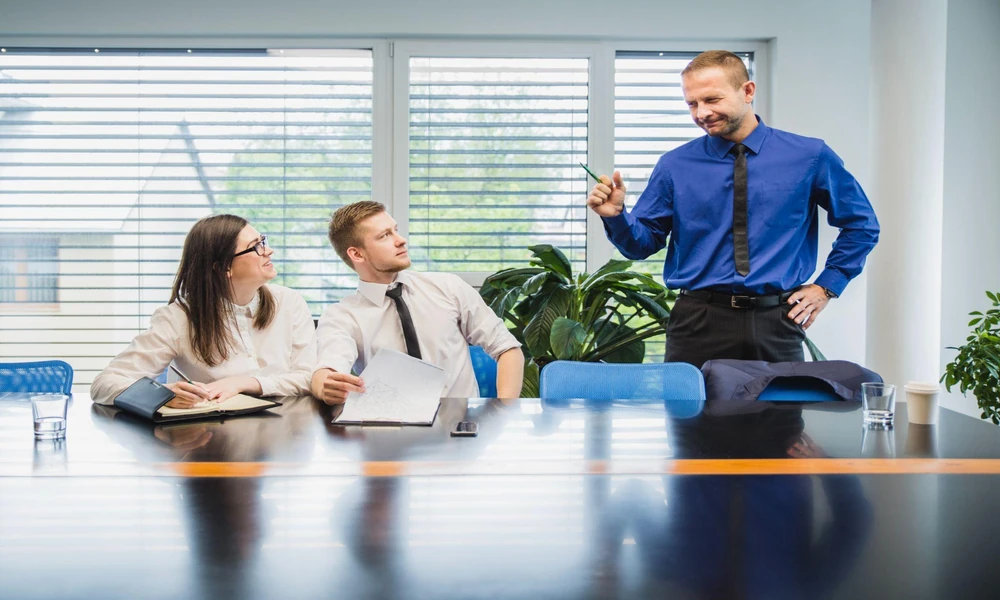 Why Enrolling in an English Course in Singapore Is the Key to Professional Success